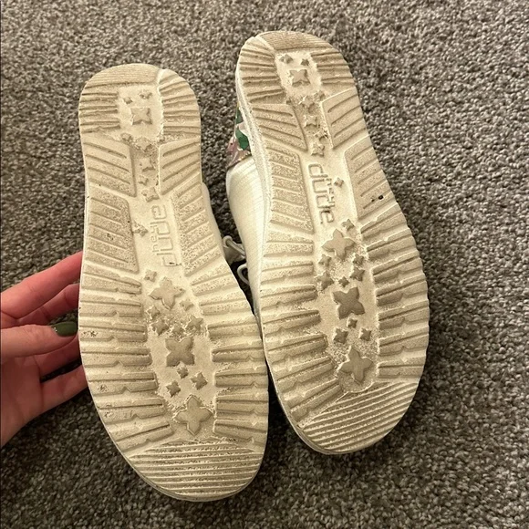 Women’s Hey Dude Wendy shoes - Picture 3 of 5